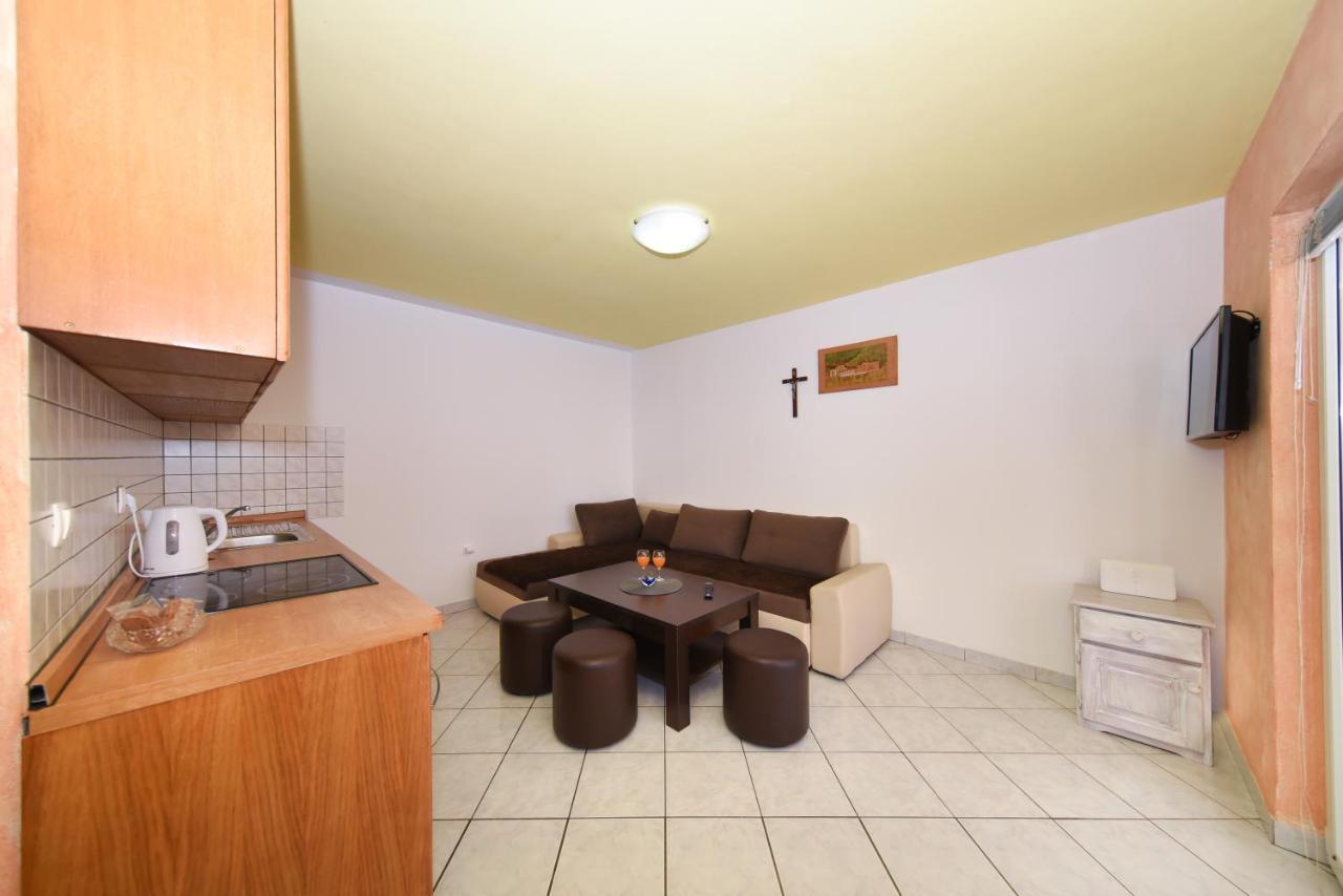 Apartments Krepo Vir Exterior foto